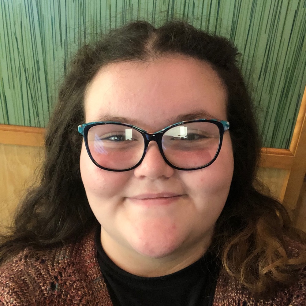 Meet your Posher, Ava